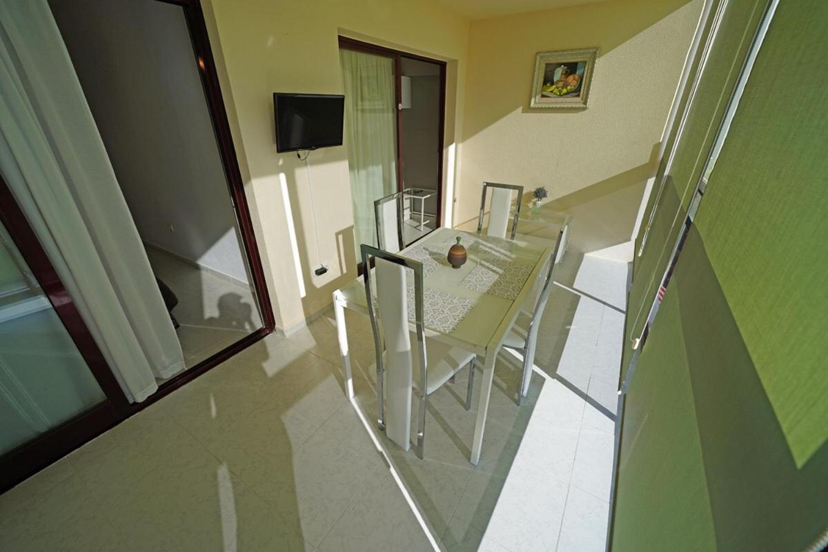 Apartamento Corazon De Monte Carlo Apartment Benidorm Bagian luar foto